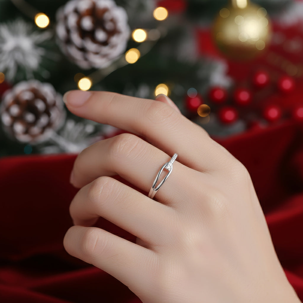 Aurora Silver Ring – Light Born from Silence