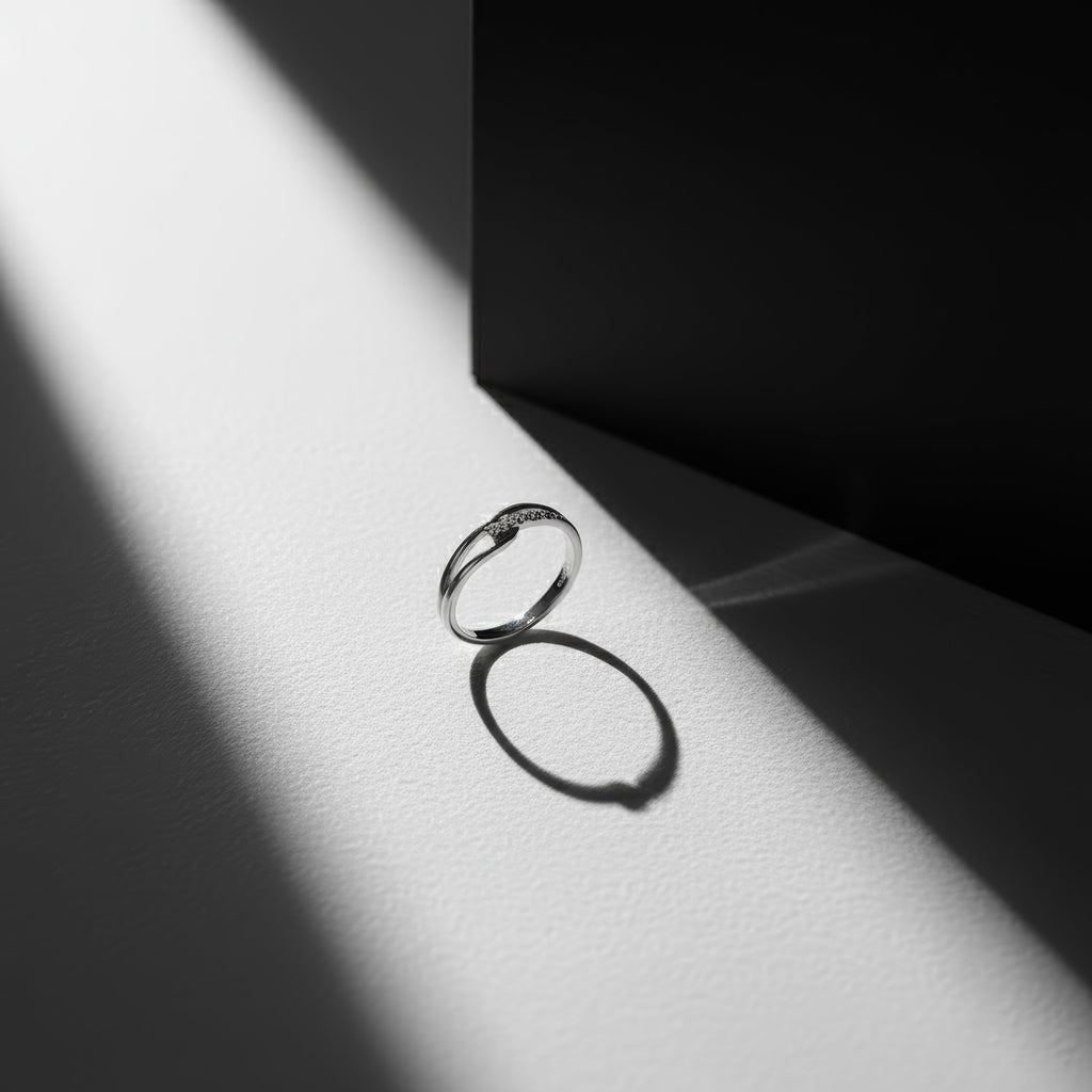 Aurora Silver Ring – Light Born from Silence